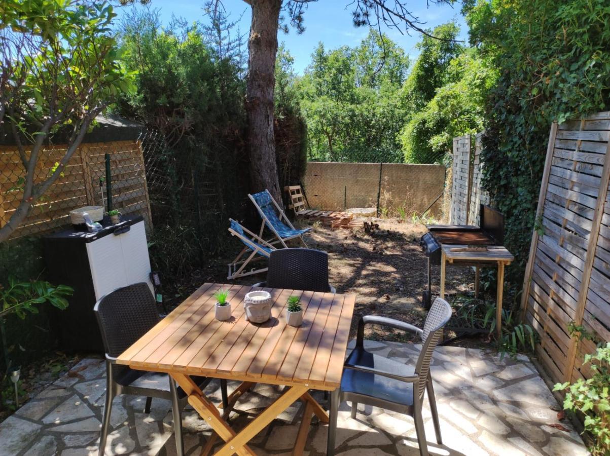 Maisonnette en résidence avec piscine et tennis Saint-Vallier-de-Thiey Exterior foto